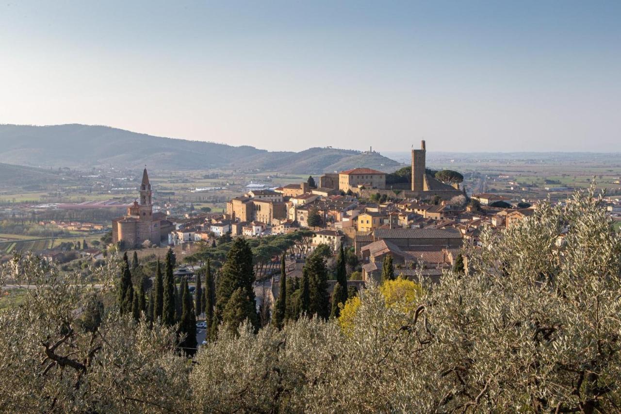 Suite Romantica Con Giardino In Dimora Storica - Camera E Appartamento - B&B Palazzo Robicci Castiglion Fiorentino Exteriör bild