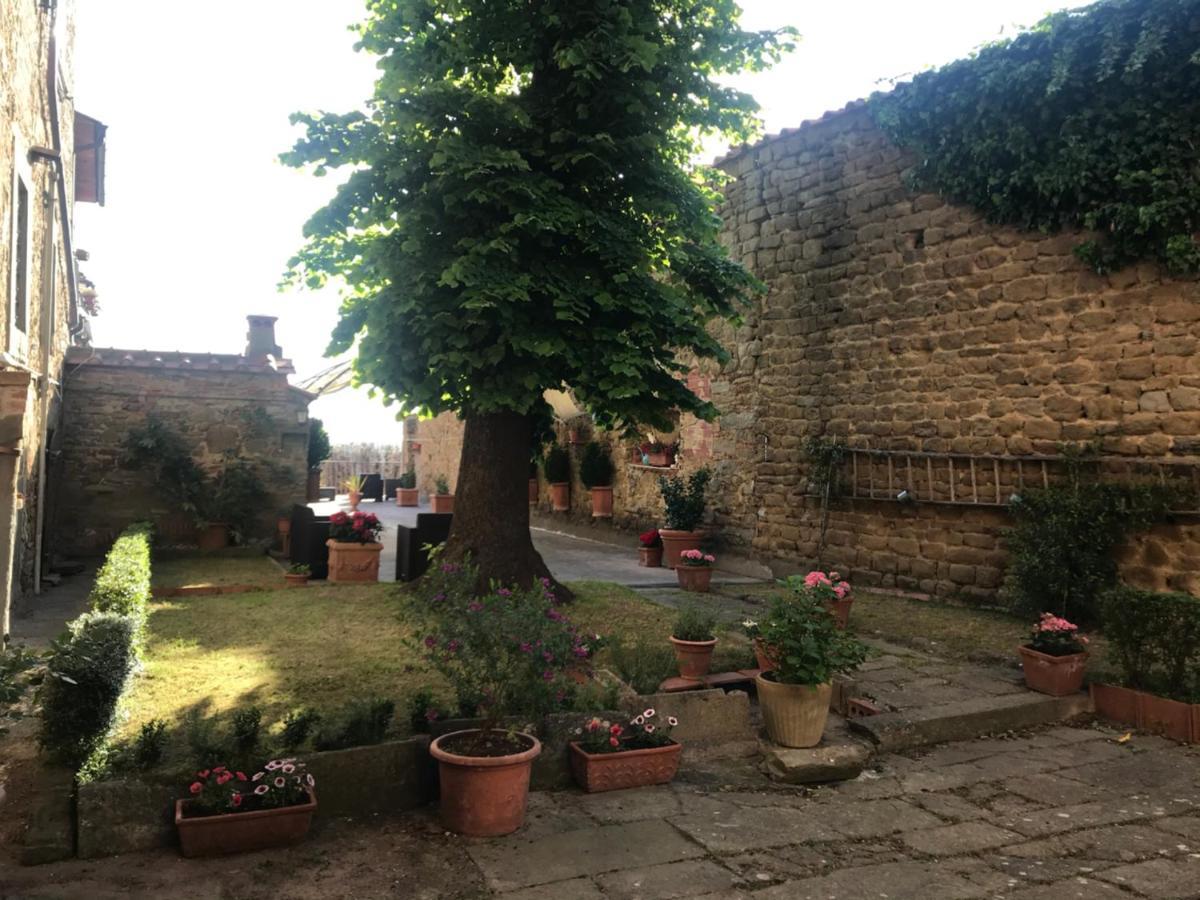 Suite Romantica Con Giardino In Dimora Storica - Camera E Appartamento - B&B Palazzo Robicci Castiglion Fiorentino Exteriör bild